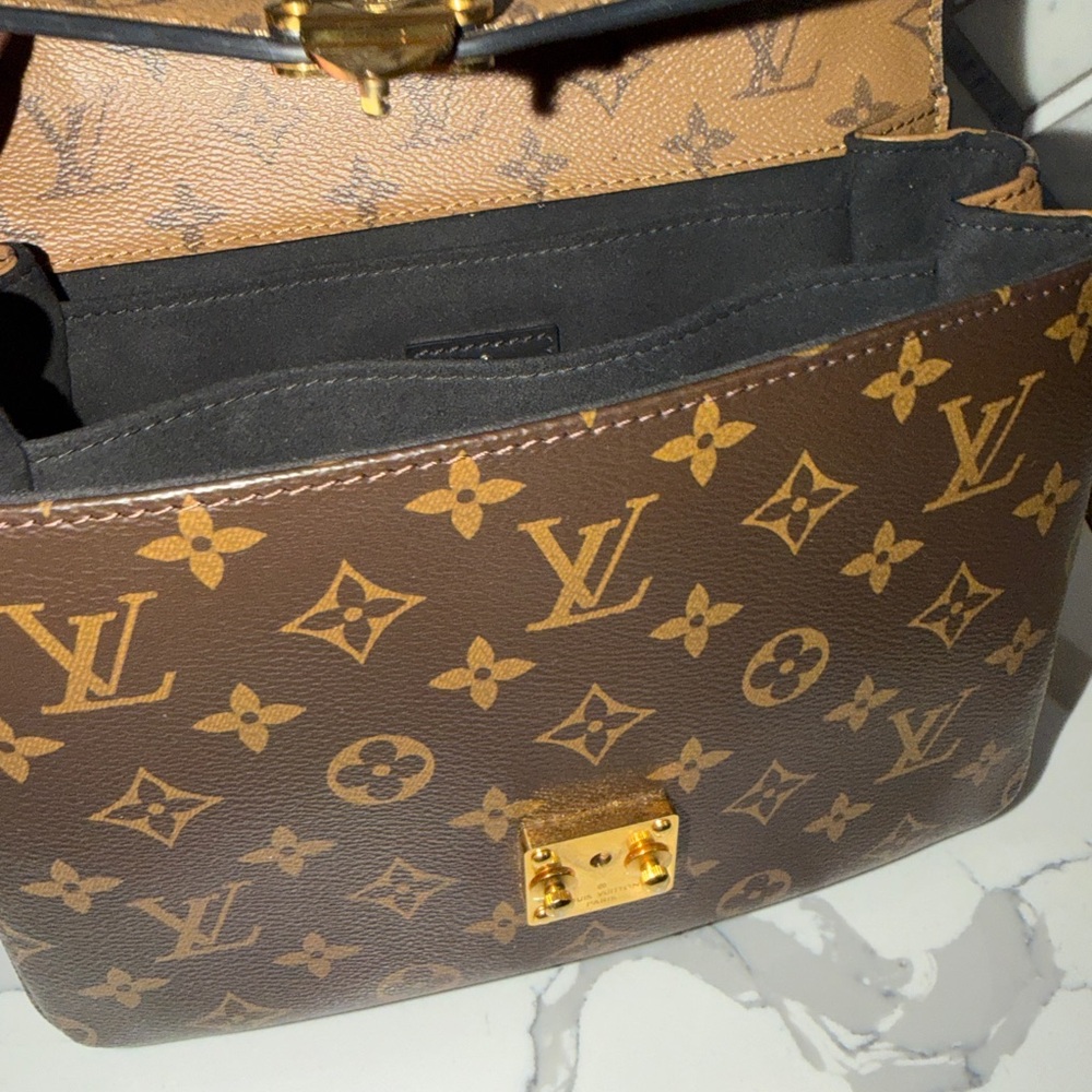 Louis Vuitton Brown Monogram Crossbody Bag - Picture 3 of 4